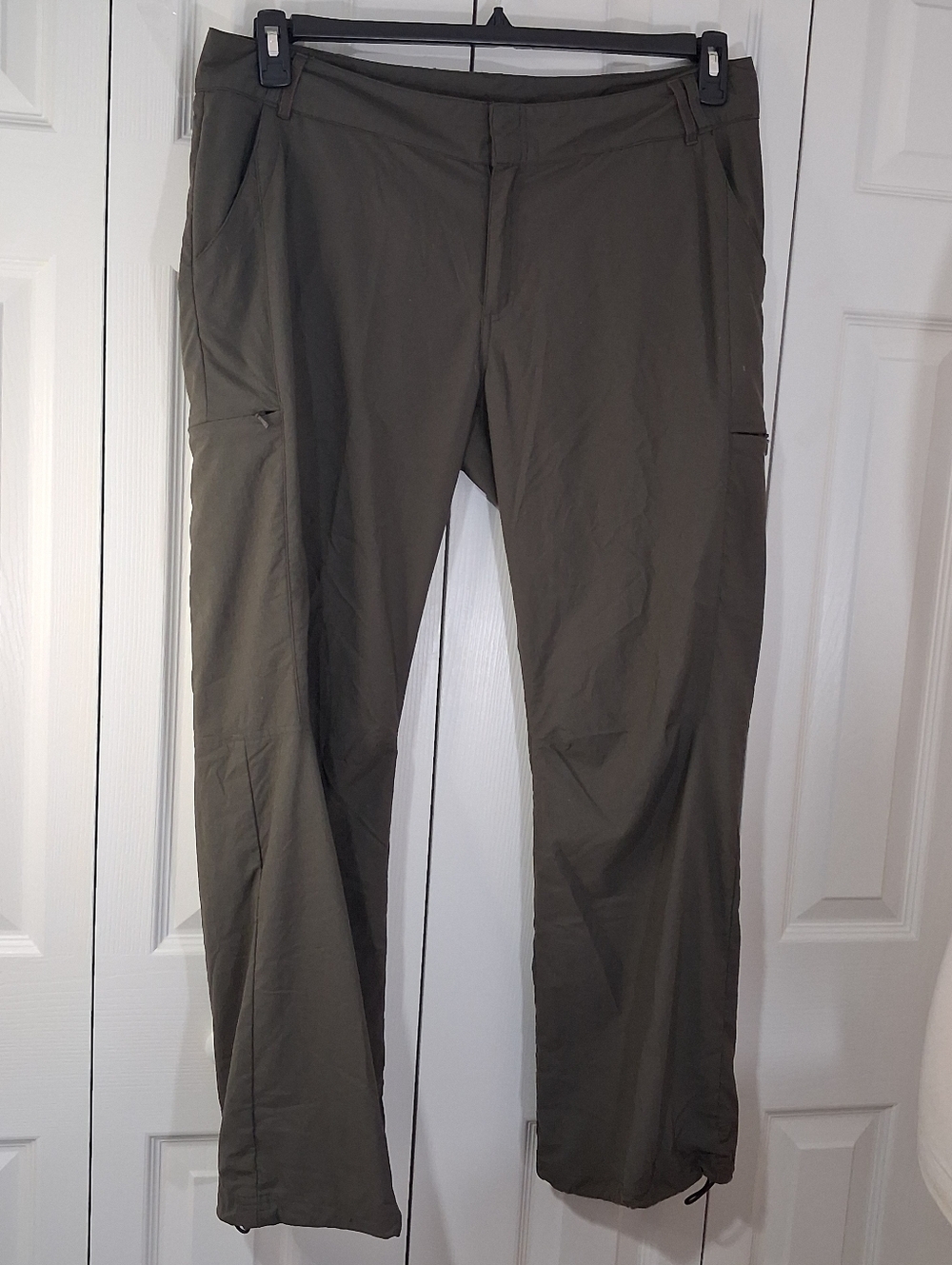 REI Olive Green Cargo Pants with Drawcord Ankles